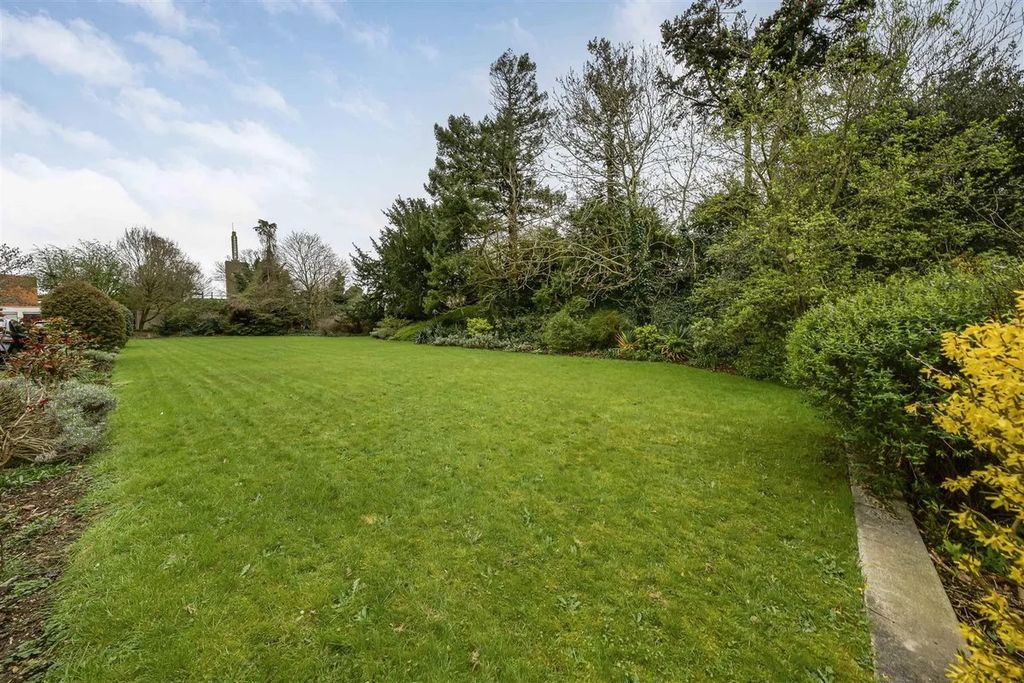 Property photo 3 of 7