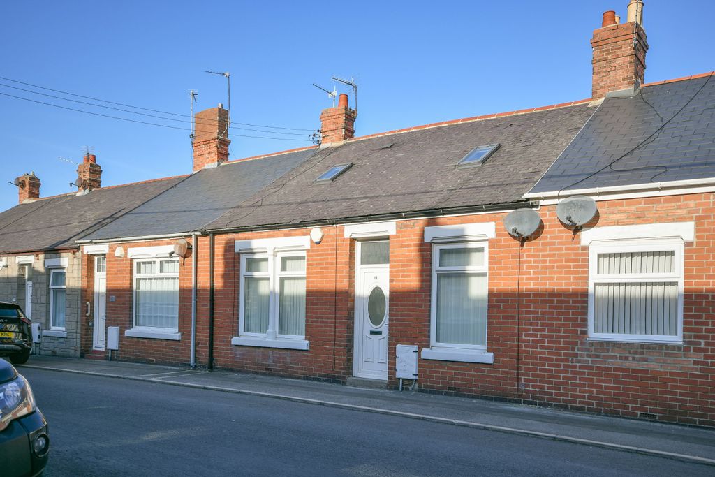 Property photo 1 of 19