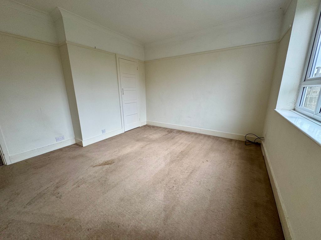 Property photo 3 of 11 Image-20251118-131049-Aa4Fd840