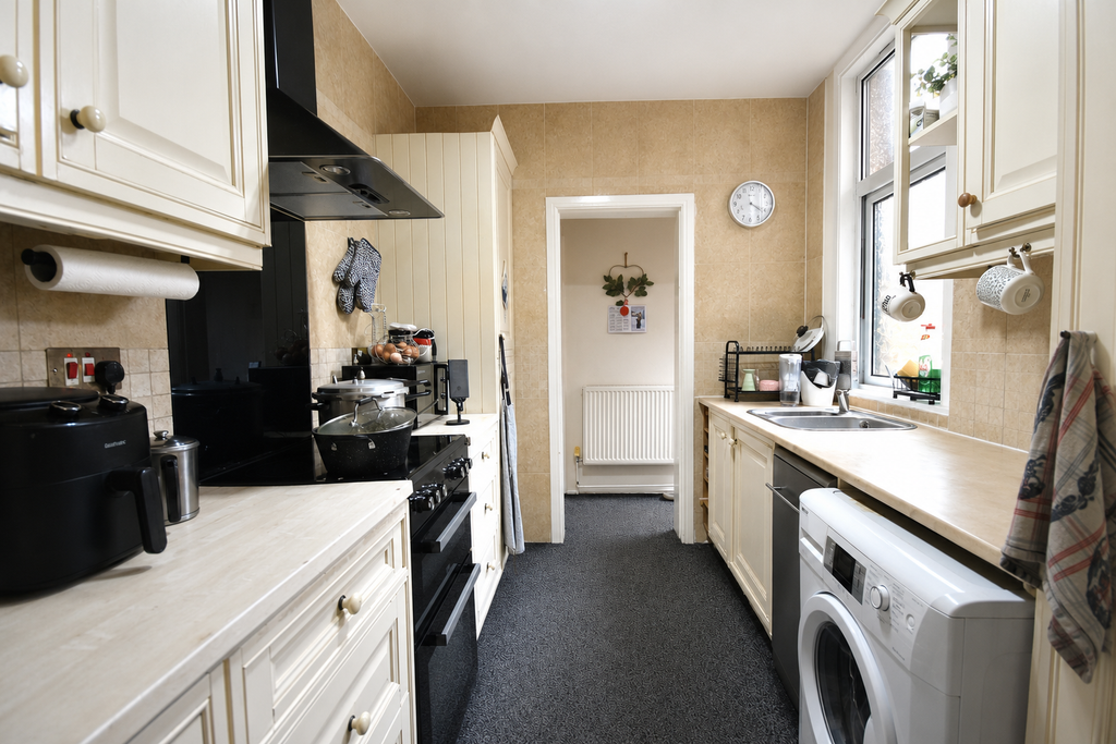 Property photo 2 of 9