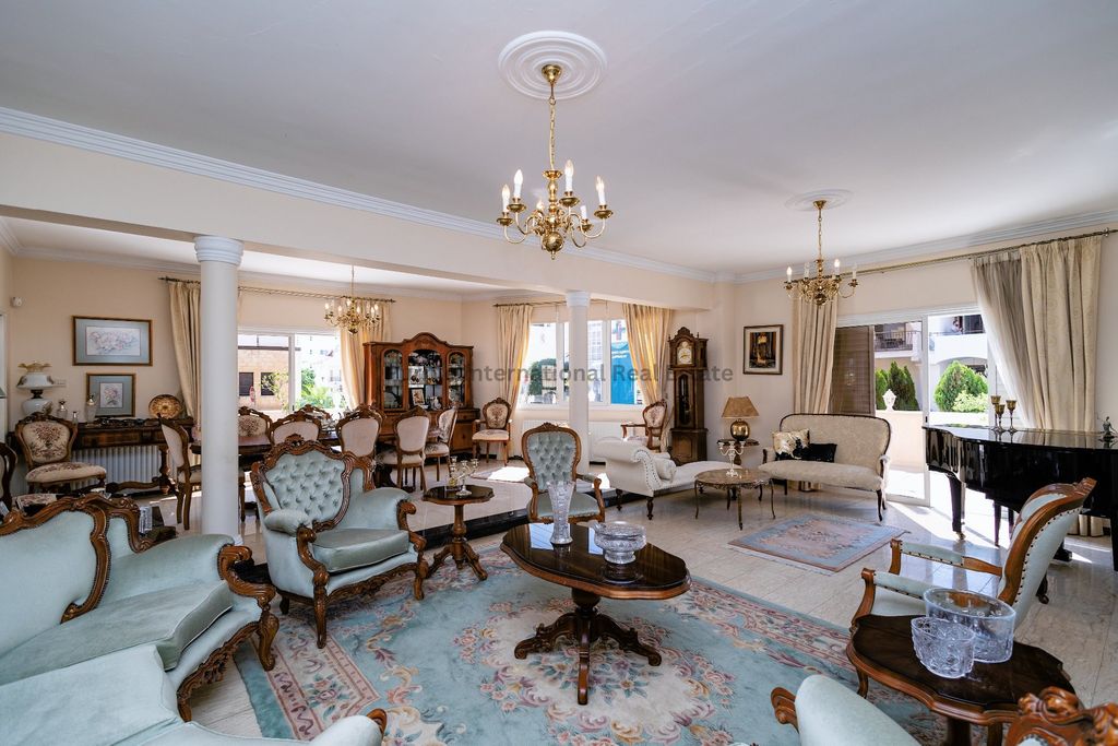 Property photo 2 of 45