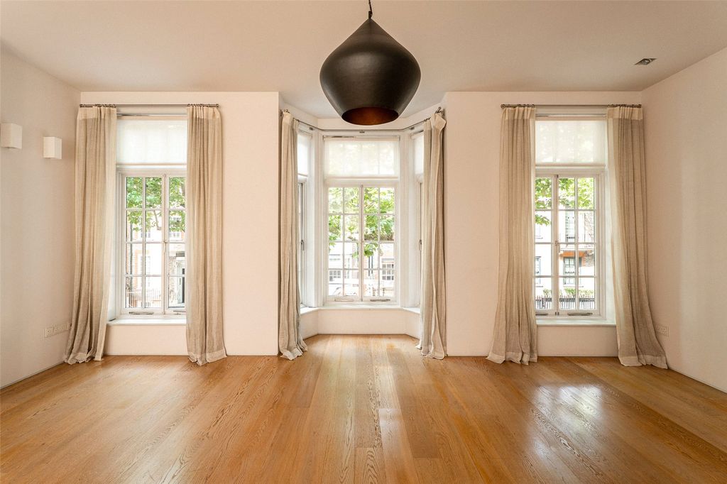 Property photo 1 of 30 Reception Room