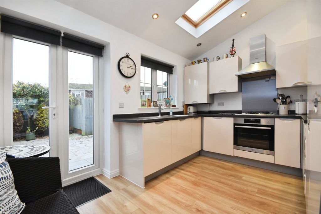 Property photo 3 of 15