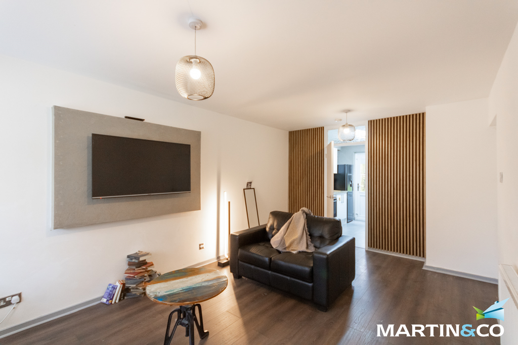 Property photo 3 of 10 Picture3