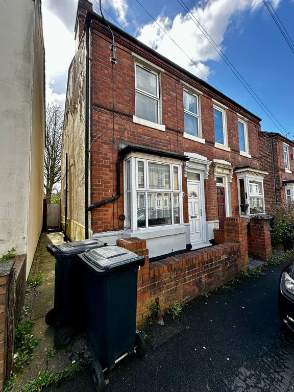 Property photo 2 of 13