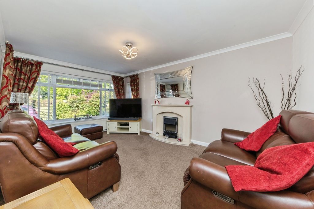 Property photo 3 of 17 Photo