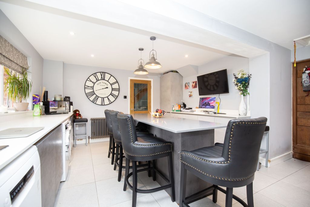 Property photo 3 of 21 Mw-7427