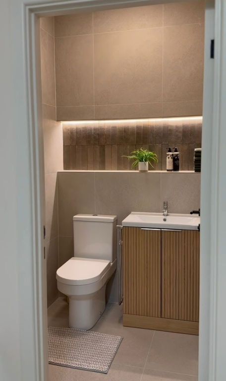 Property photo 3 of 8 Photo 2