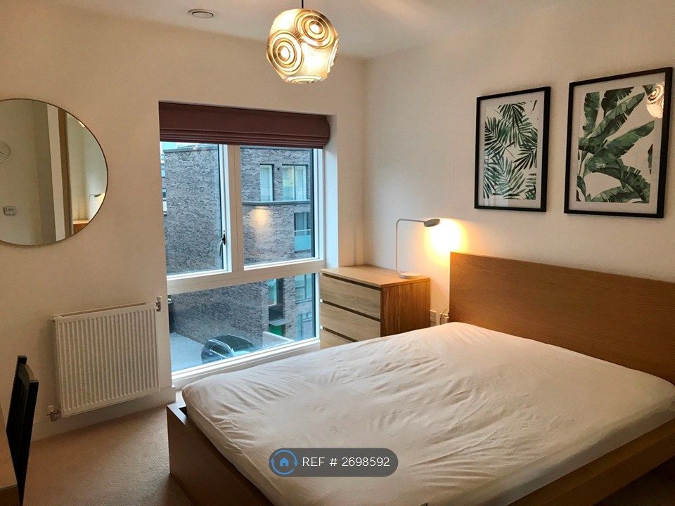 Property photo 1 of 18 Bedroom