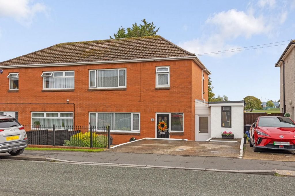 Property photo 1 of 35
