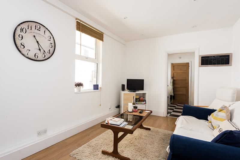 Property photo 1 of 7 Living Area
