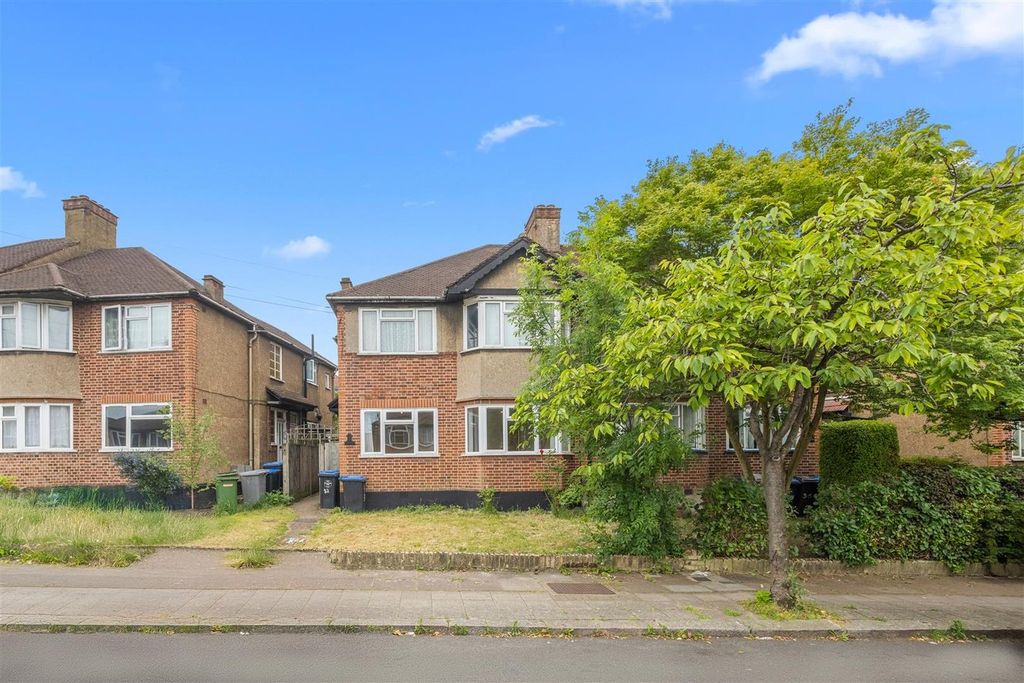 Property photo 3 of 17