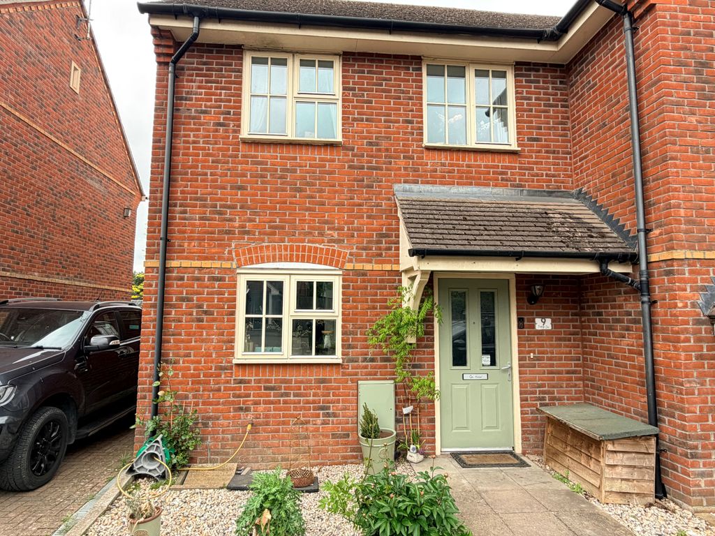 Property photo 1 of 11
