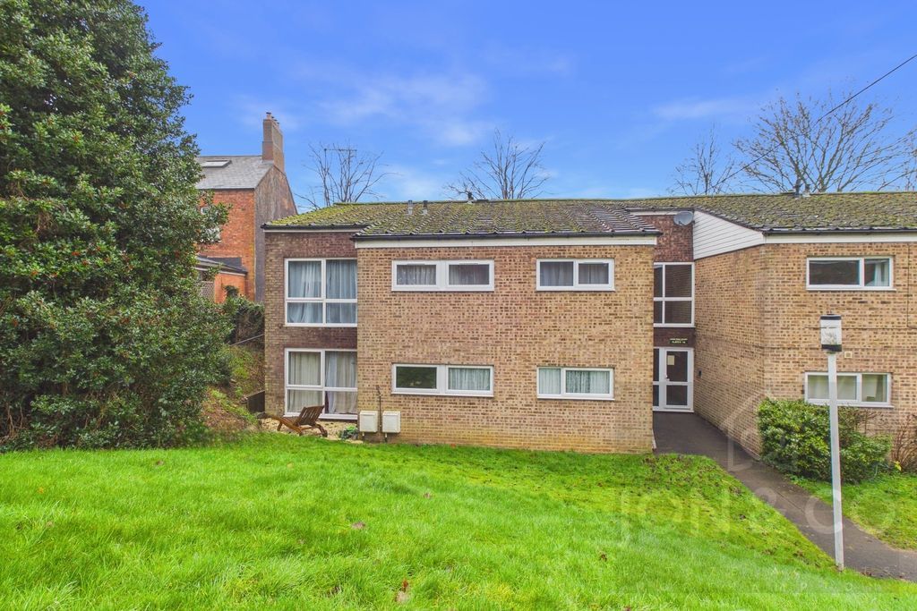 Property photo 1 of 14