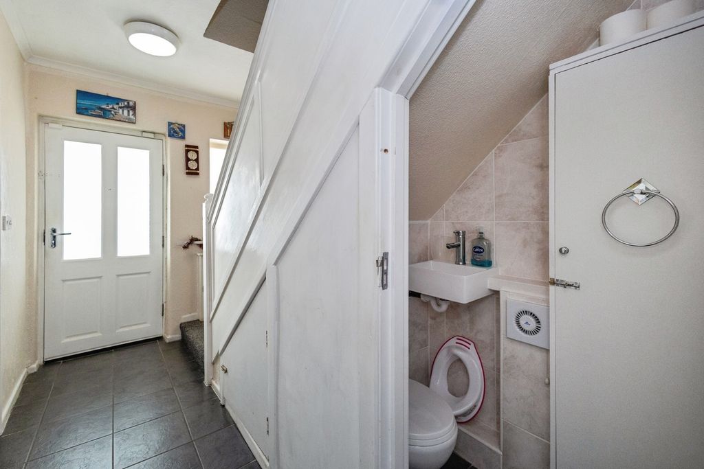 Property photo 2 of 21 Pbox-Img.Jpg