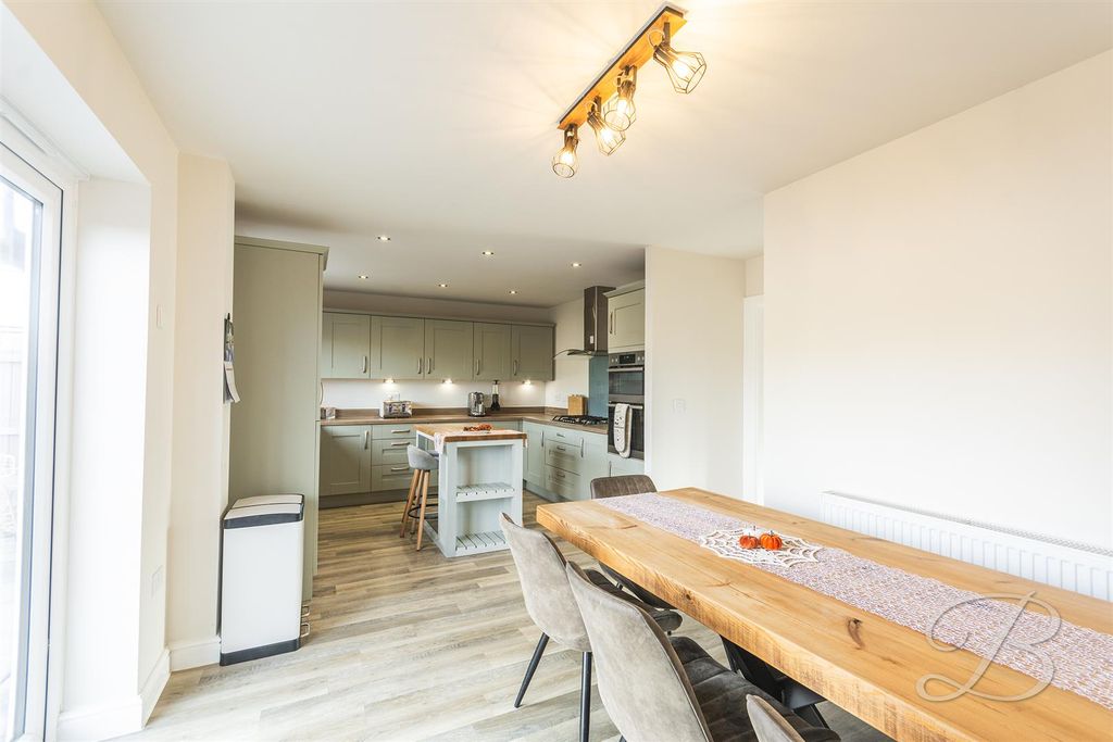 Property photo 3 of 34 Ccltd27.Jpg