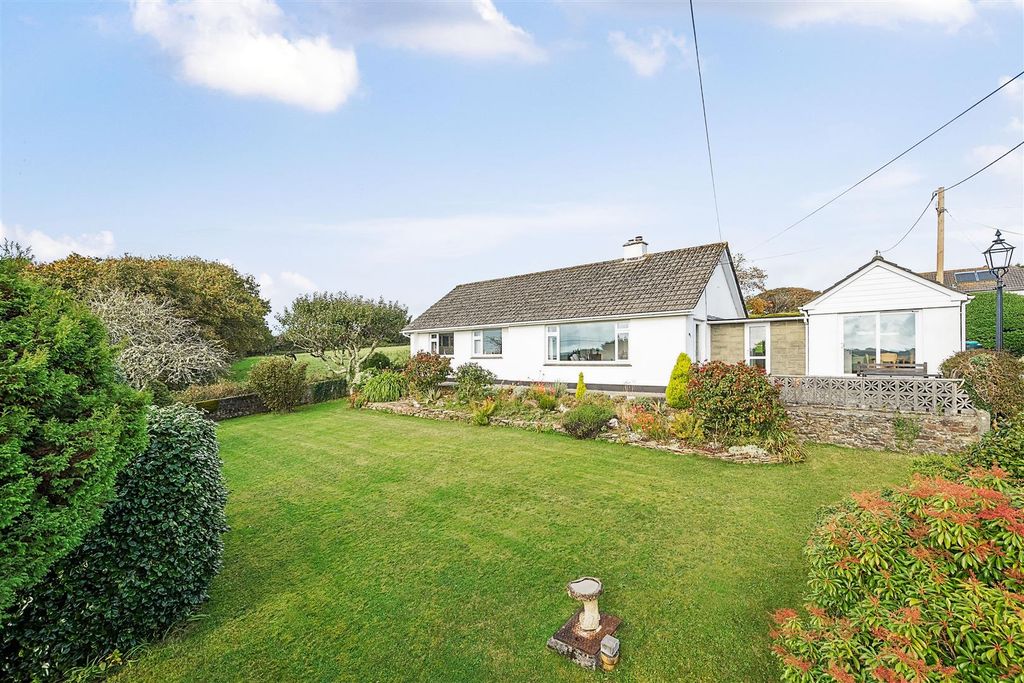 Property photo 2 of 26