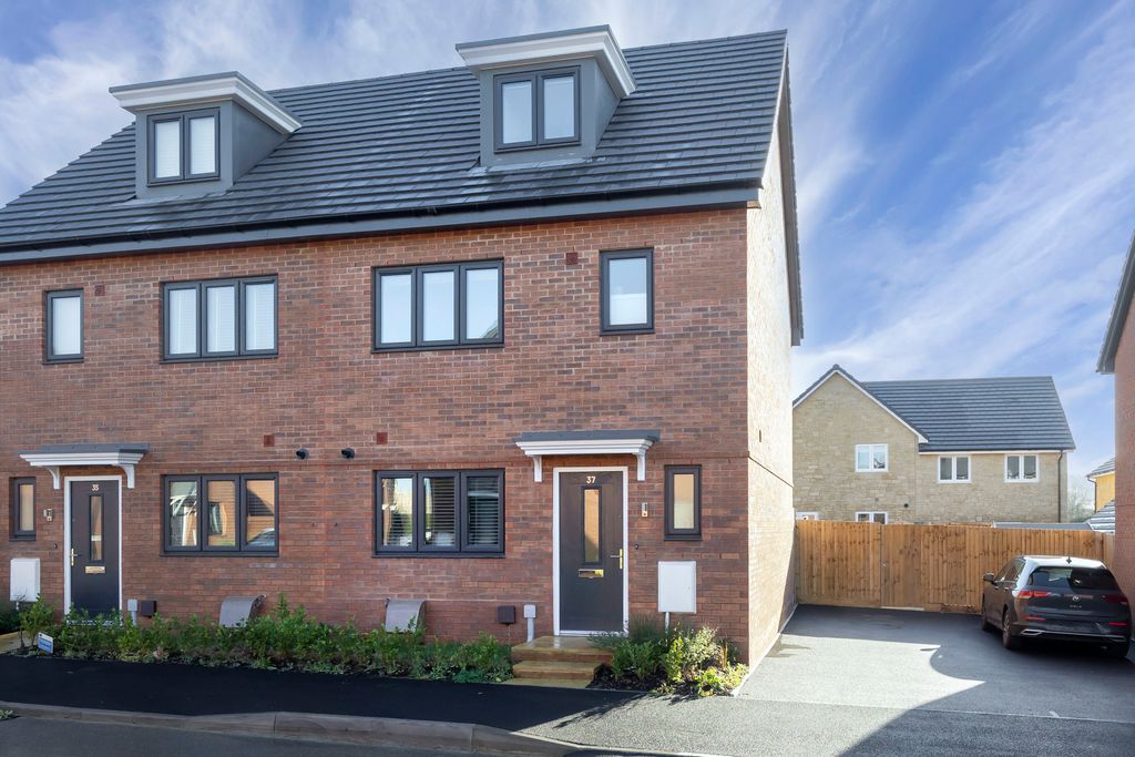 Property photo 1 of 15 _66A6158