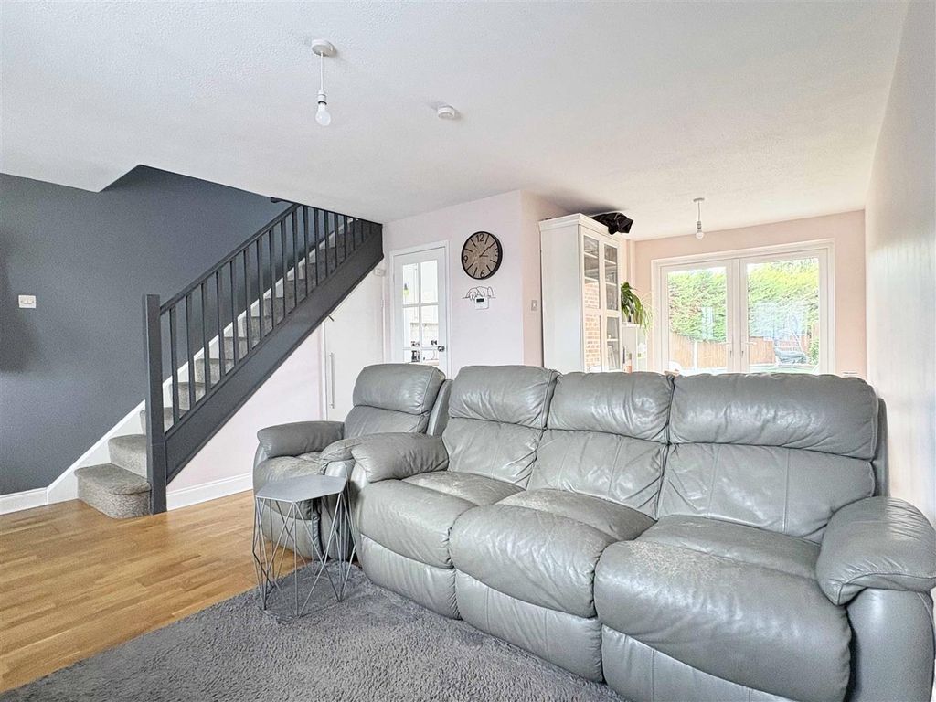 Property photo 2 of 19 l1.Jpg