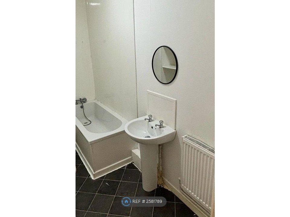 Property photo 2 of 3