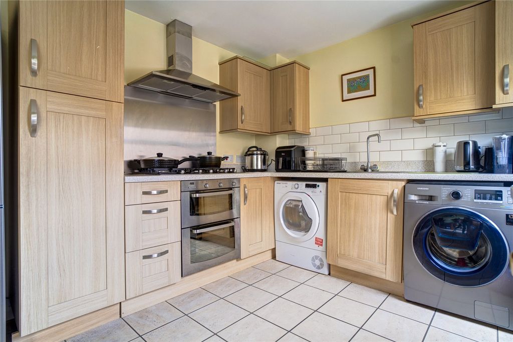 Property photo 2 of 12 Picture No. 02