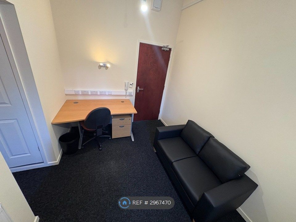 Property photo 3 of 4