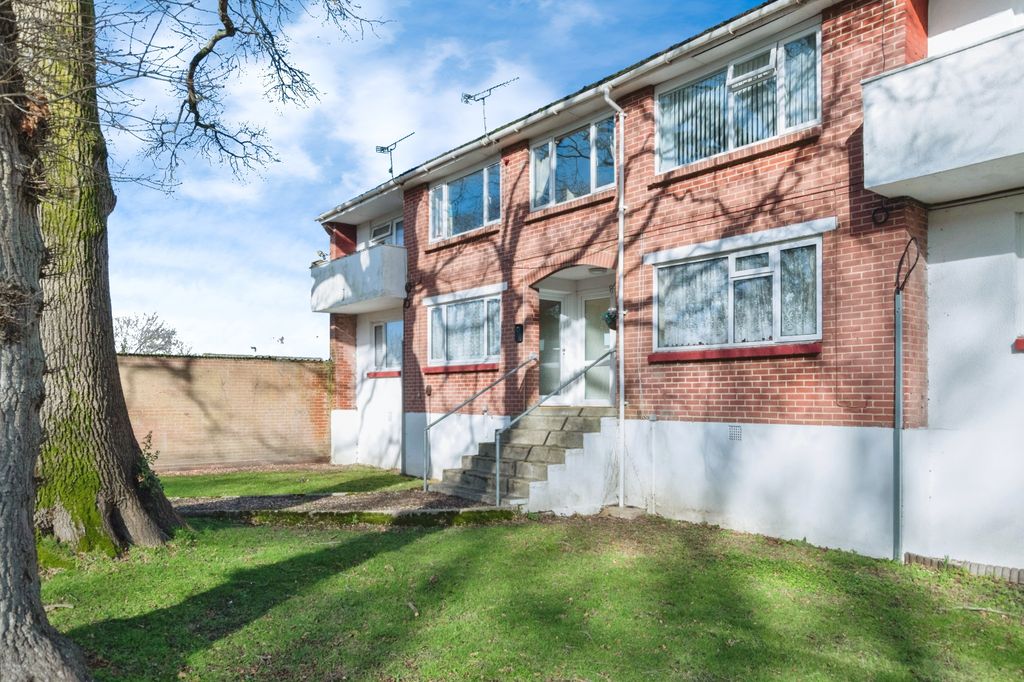 Property photo 1 of 20