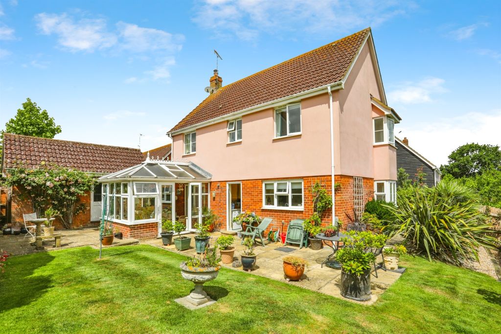 Property photo 2 of 17
