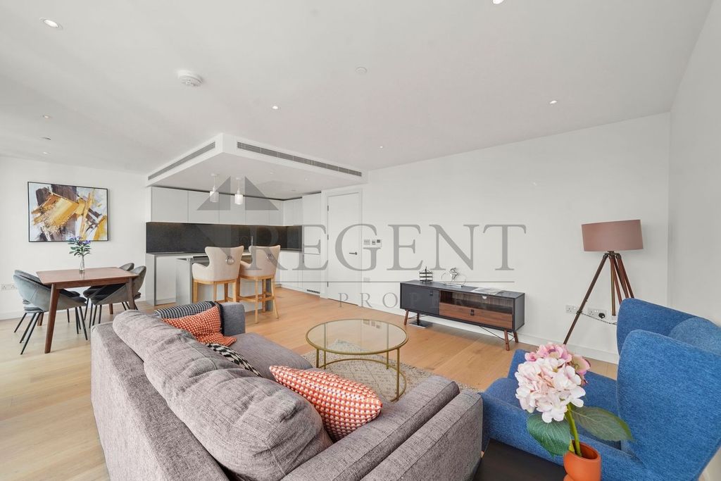 Property photo 3 of 16 Open Plan