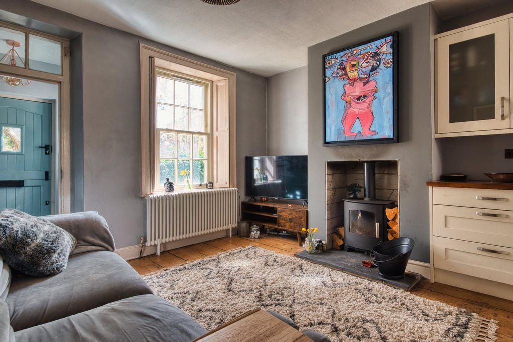 Property photo 2 of 12 Show-Home (2).Jpg