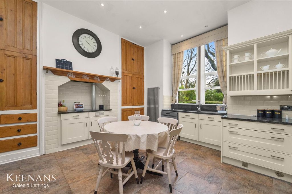 Property photo 2 of 76 4.Jpg