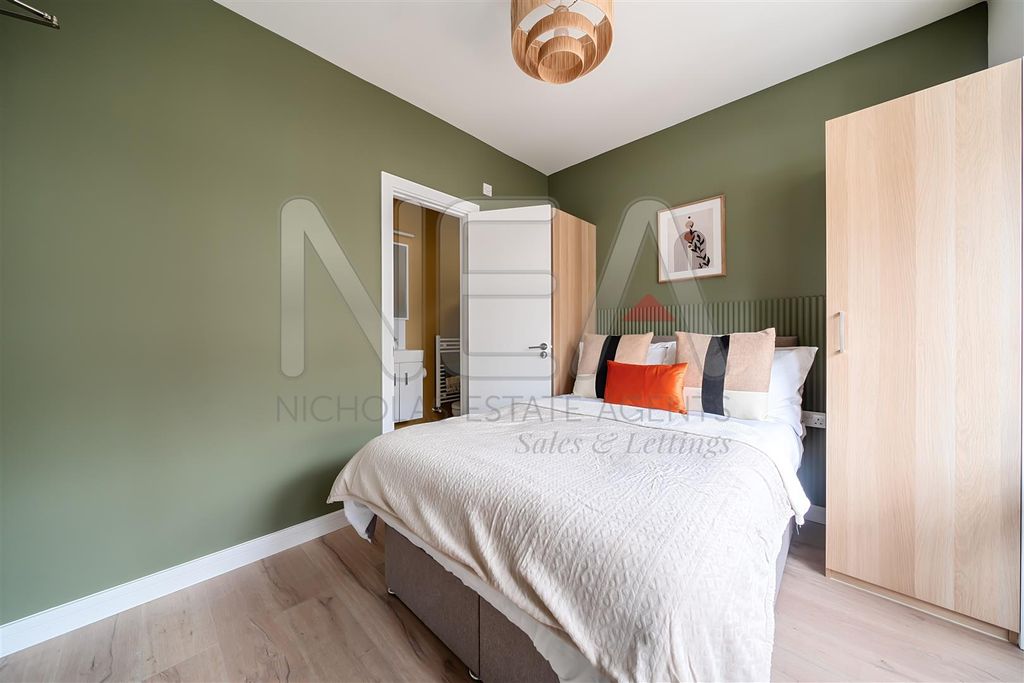 Property photo 2 of 11 Room One