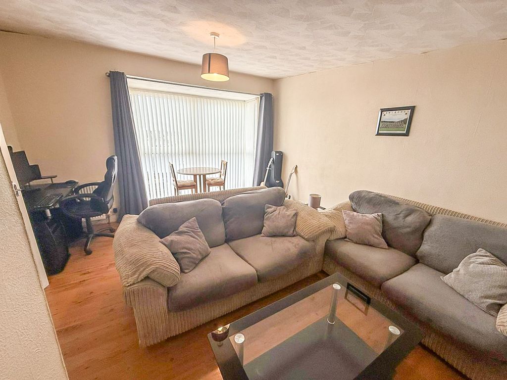 Property photo 3 of 20