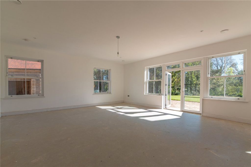 Additional image 14 of 6 bed detached house for saleOak Tree Drive, Newtown, Newbury, Hampshire RG20