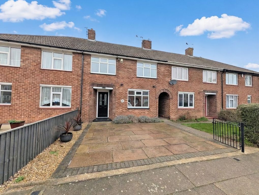 Property photo 1 of 12 Front