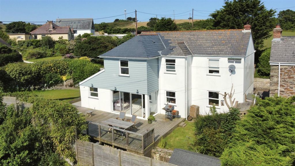 Property photo 1 of 43
