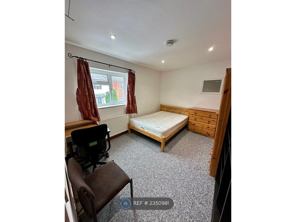 Property photo 2 of 30