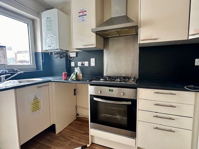 Property photo 3 of 12