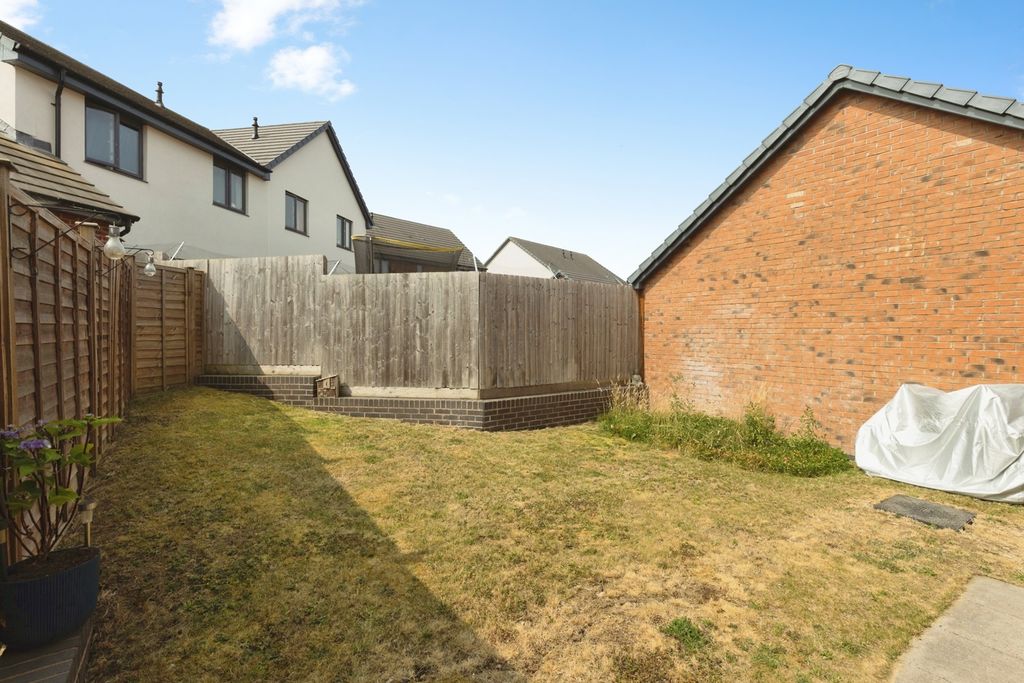 Property photo 2 of 20 Pbox-Img.Jpg