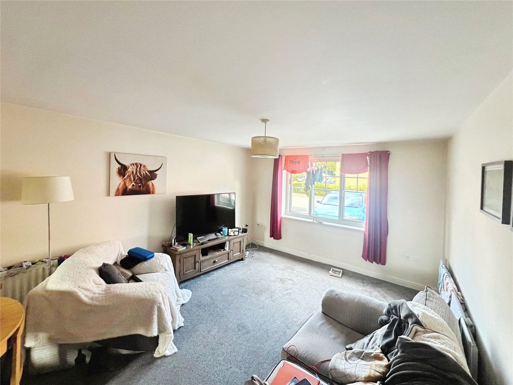 Property photo 3 of 8 Picture No. 06
