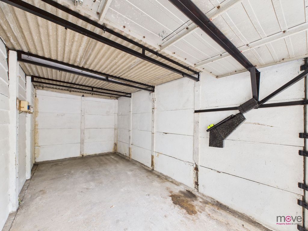 Property photo 3 of 3