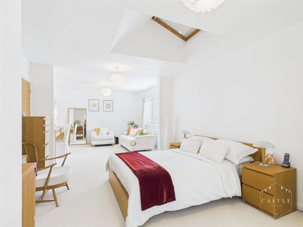 Property photo 3 of 50 Master Bedroom Suite