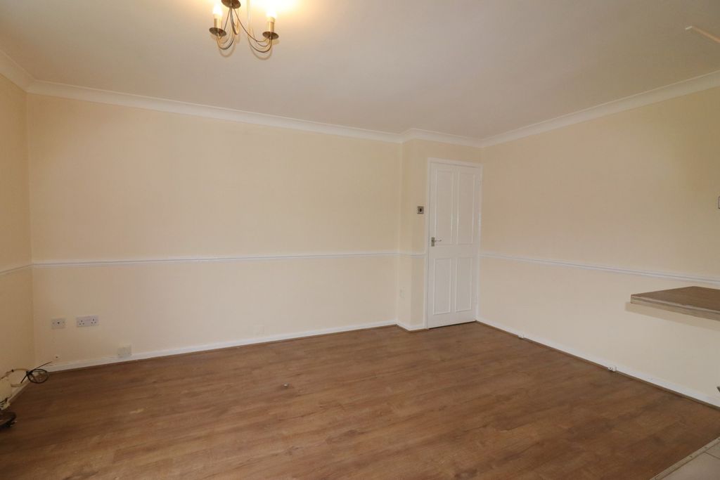 Property photo 3 of 15 Gallery