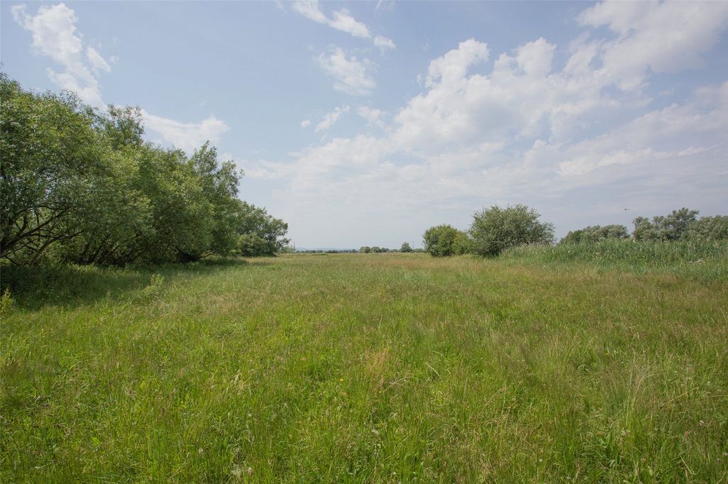 Property photo 2 of 24 Picture No. 45