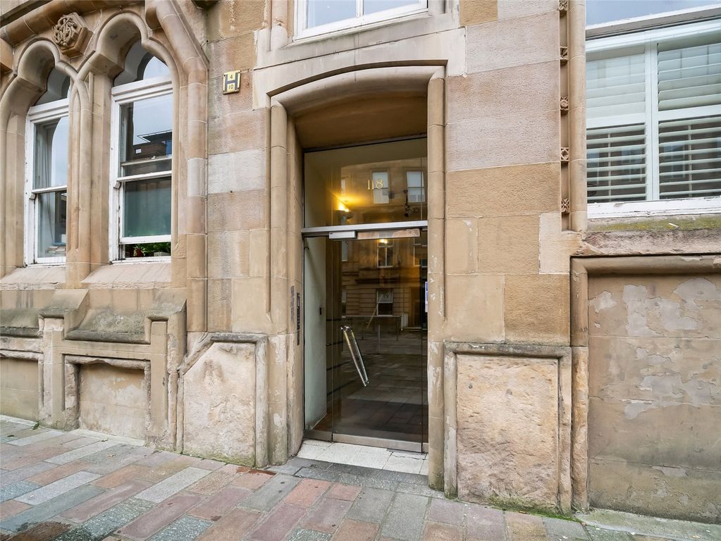 Property photo 2 of 21 Picture No. 02