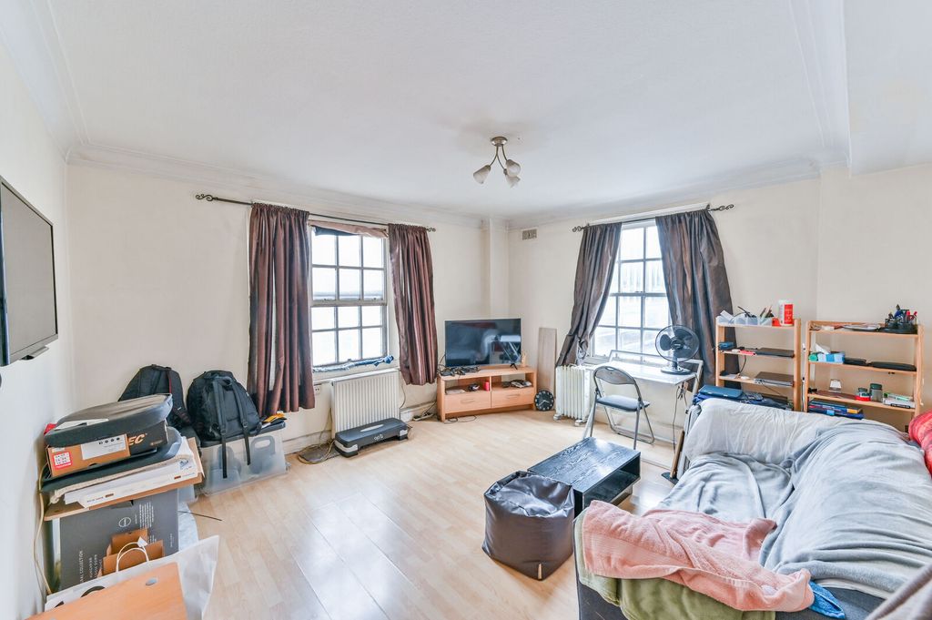 Property photo 2 of 5