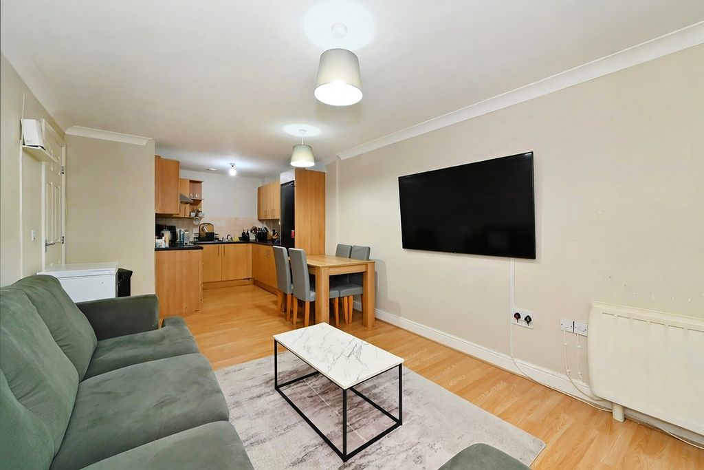 Property photo 2 of 12 2