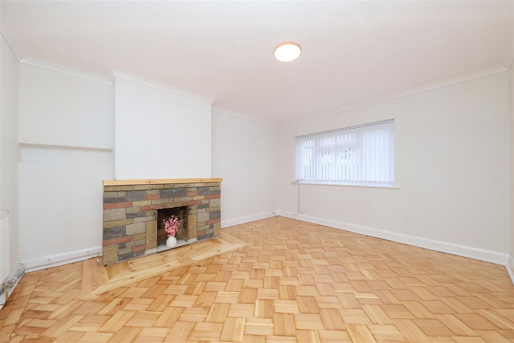 Property photo 2 of 10 Living Area