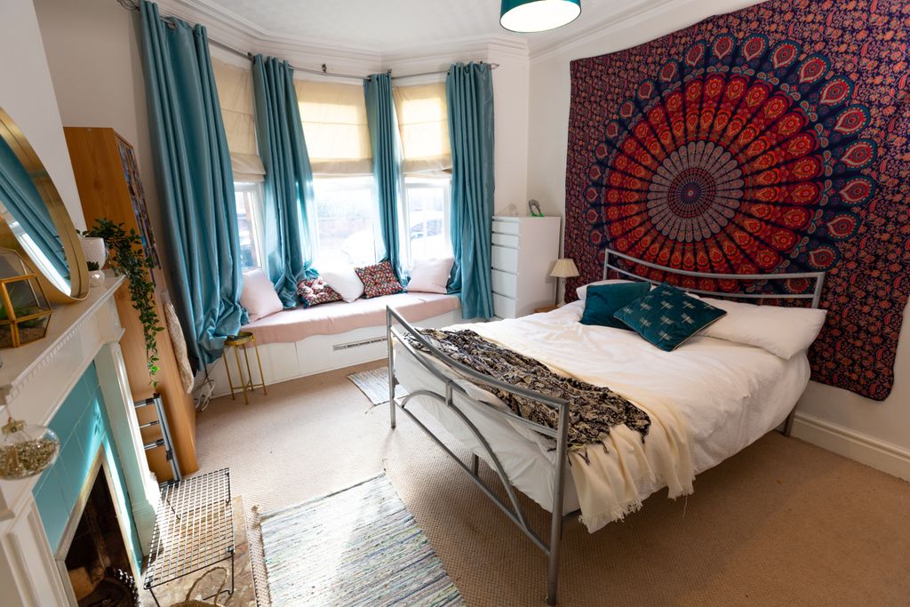 Property photo 1 of 9