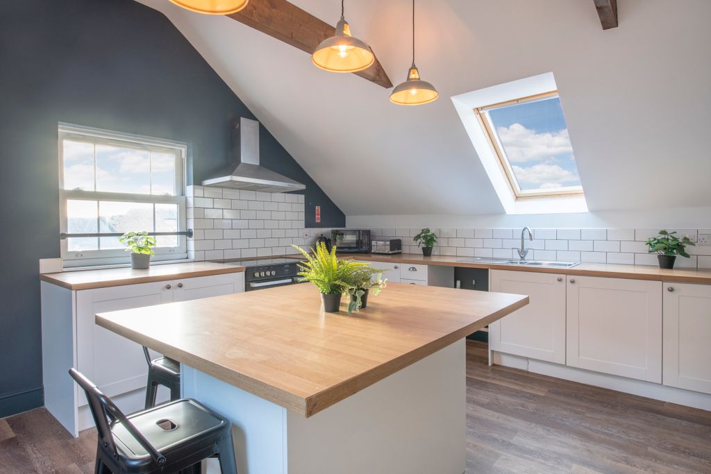 Property photo 2 of 7 Photo 1